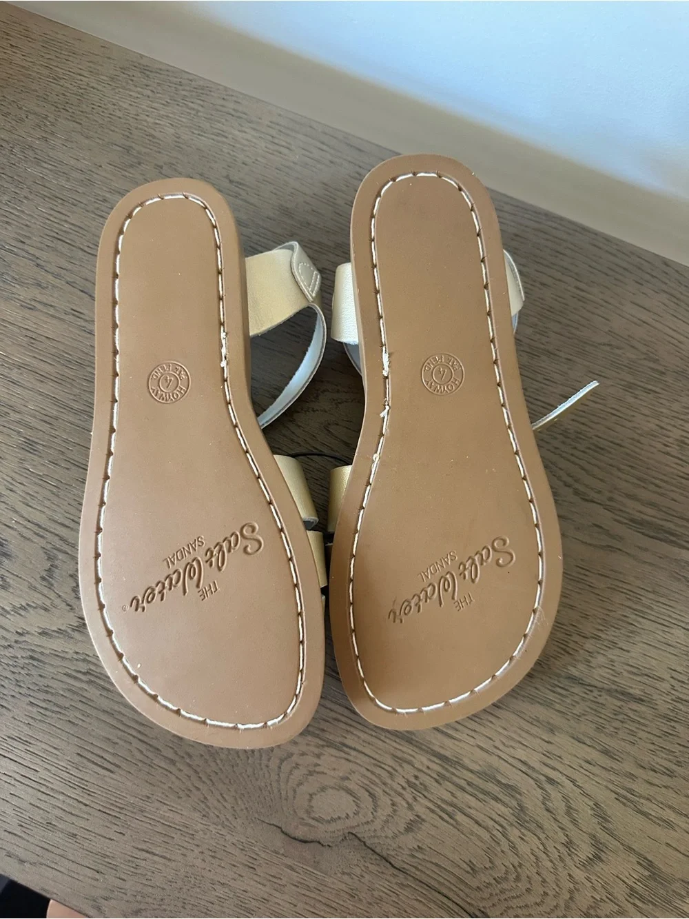 Salt Water Sandals by Hoy classic kids